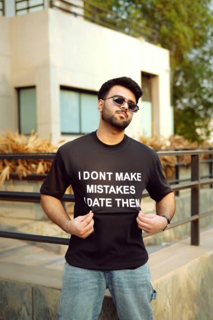 "I Date Mistakes" Slogan Tee